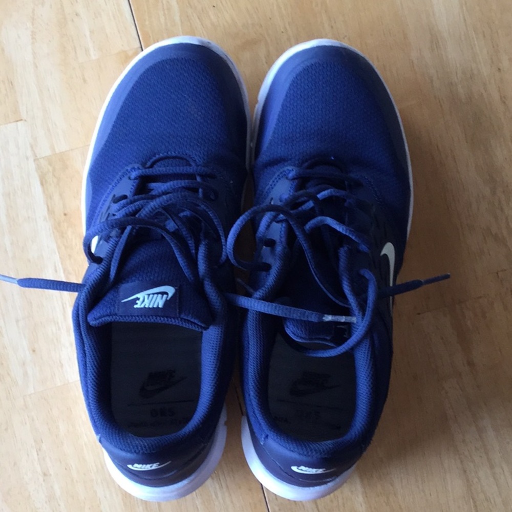 Navy Blue Nike running shoes size 10